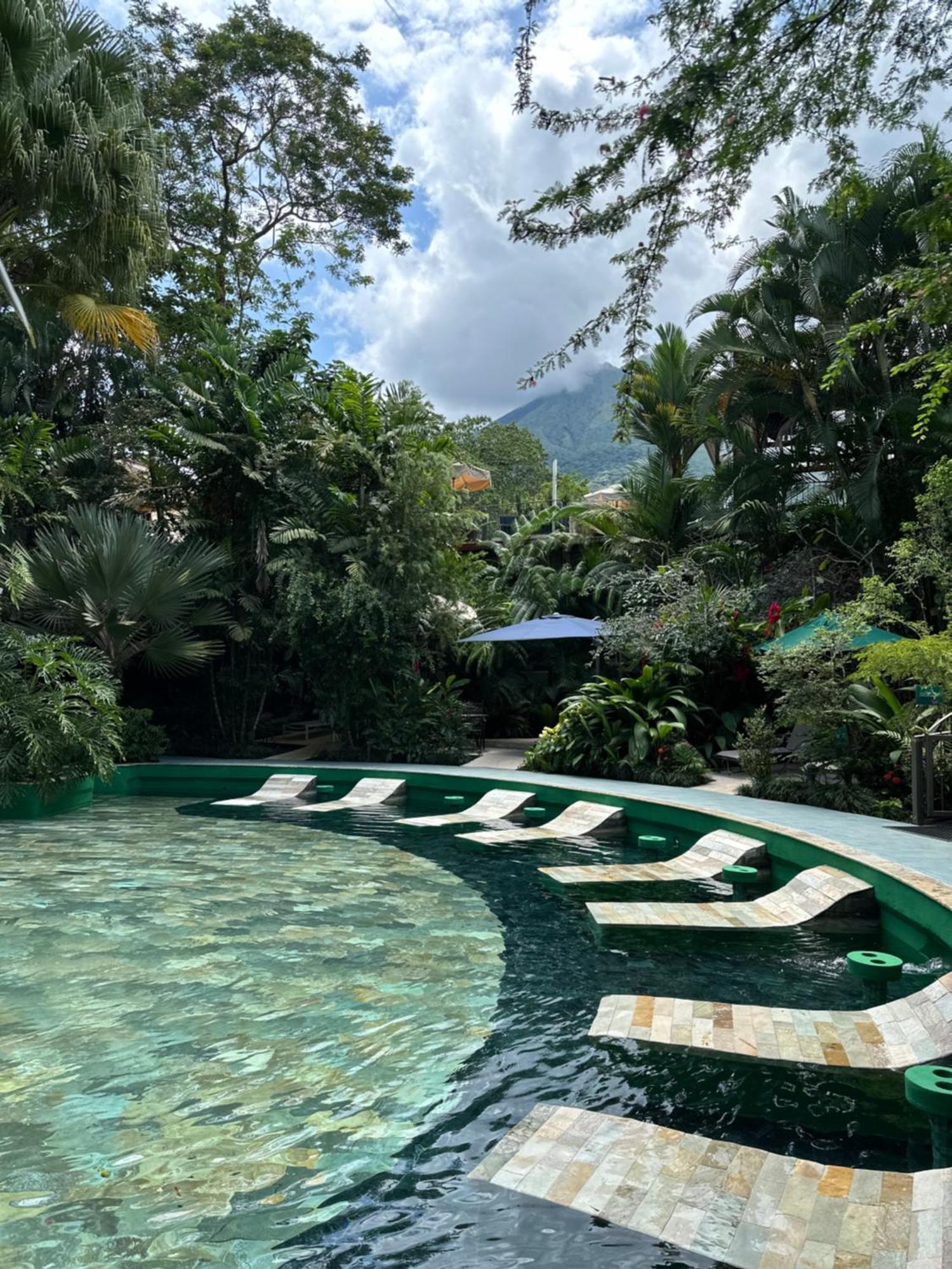 Station touristique Paradise Hot Springs 4*