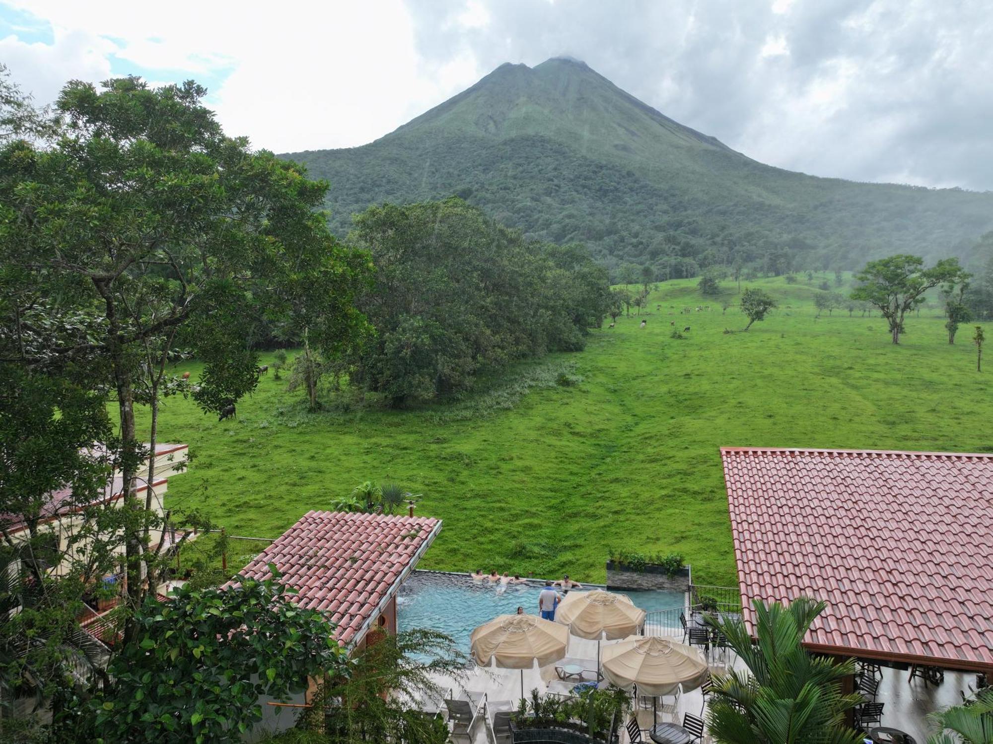 Hotel Paradise Hot Springs - Thermal Water & Volcano Views La Fortuna